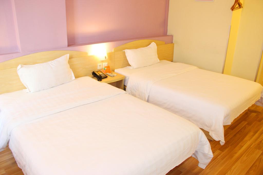 7Days Inn Chengdu Wuda Garden Номер фото