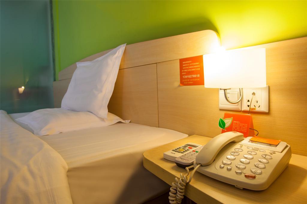 7Days Inn Chengdu Wuda Garden Номер фото
