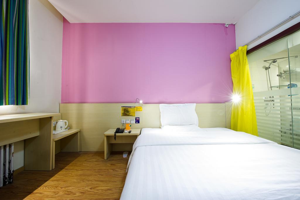 7Days Inn Chengdu Wuda Garden Экстерьер фото