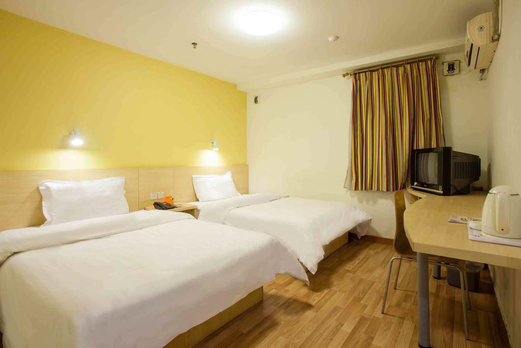 7Days Inn Chengdu Wuda Garden Экстерьер фото