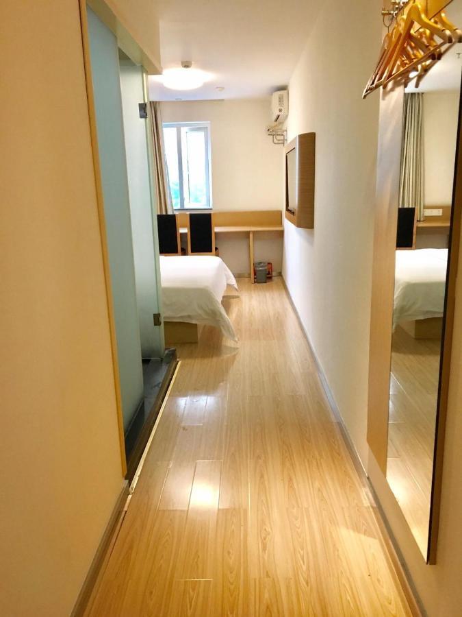 7Days Inn Chengdu Wuda Garden Экстерьер фото